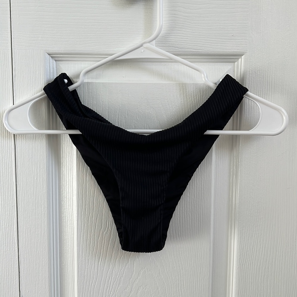 Bikini bottoms